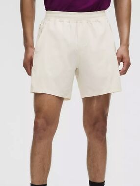 Lululemon Mens Bowline 5" Shorts Ivory Size XS